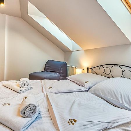 Apartamenty Centrum - Wyszynskiego 9 By Royal Aparts Świeradów-Zdrój Camera foto